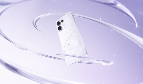 Parte trasera del smartphone OPPO Reno16 en color blanco con módulo de cámaras circular sobre un fondo artístico lila.