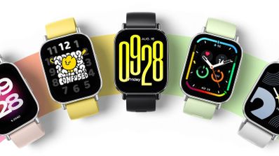 Cinco relojes inteligentes Redmi Watch 5 Active dispuestos en abanico con diferentes correas y esferas personalizadas.