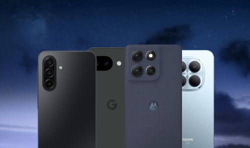 Parte trasera de cuatro smartphones Xiaomi, Samsung, Motorola y Google alineados sobre un fondo nocturno.