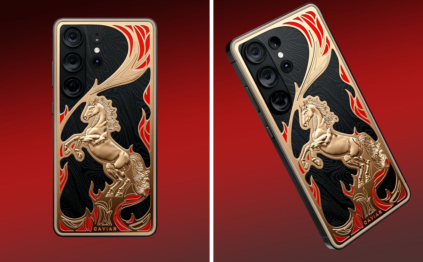 Parte trasera de un Samsung Galaxy S26 Ultra personalizado por Caviar con un relieve dorado de un caballo y detalles rojos sobre fondo negro.