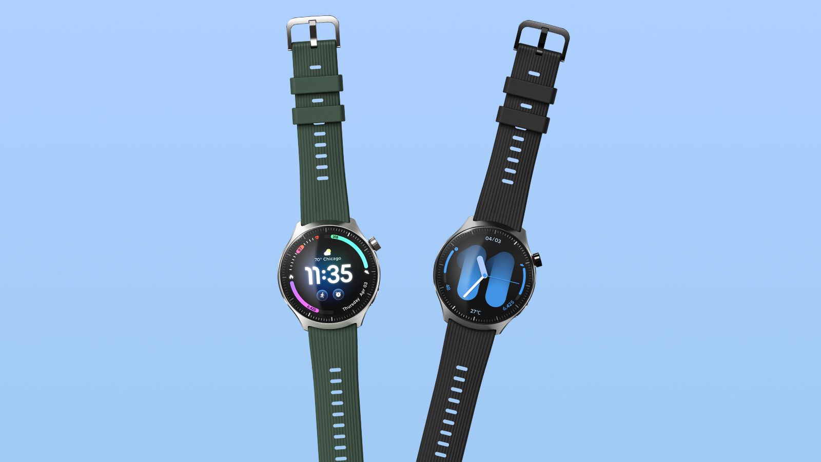 Dos relojes inteligentes Moto Watch Ultra con correas de color verde y negro sobre fondo azul.