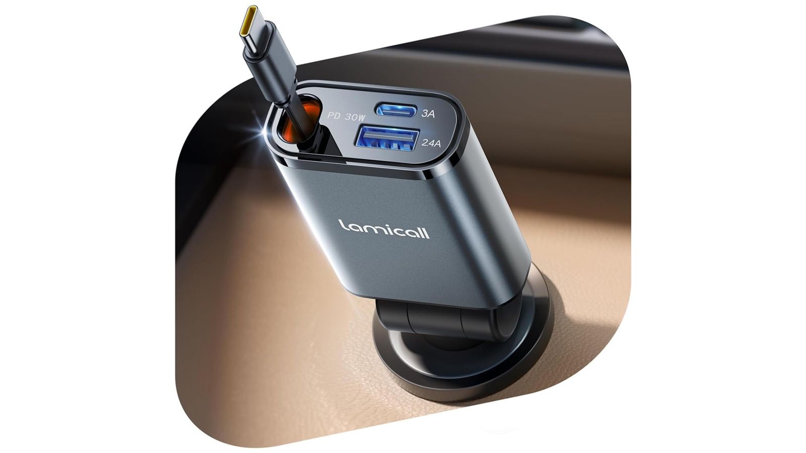 Cargador de coche Lamicall conectado a la toma del mechero con varios puertos USB y cable USB-C.