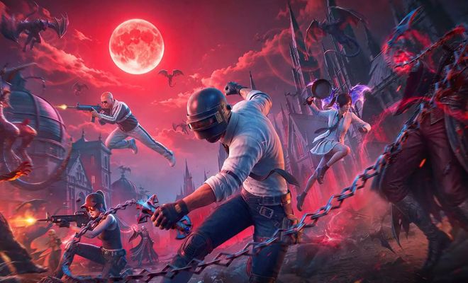 Personajes de PUBG Mobile en una batalla nocturna bajo una luna roja contra criaturas fantásticas.