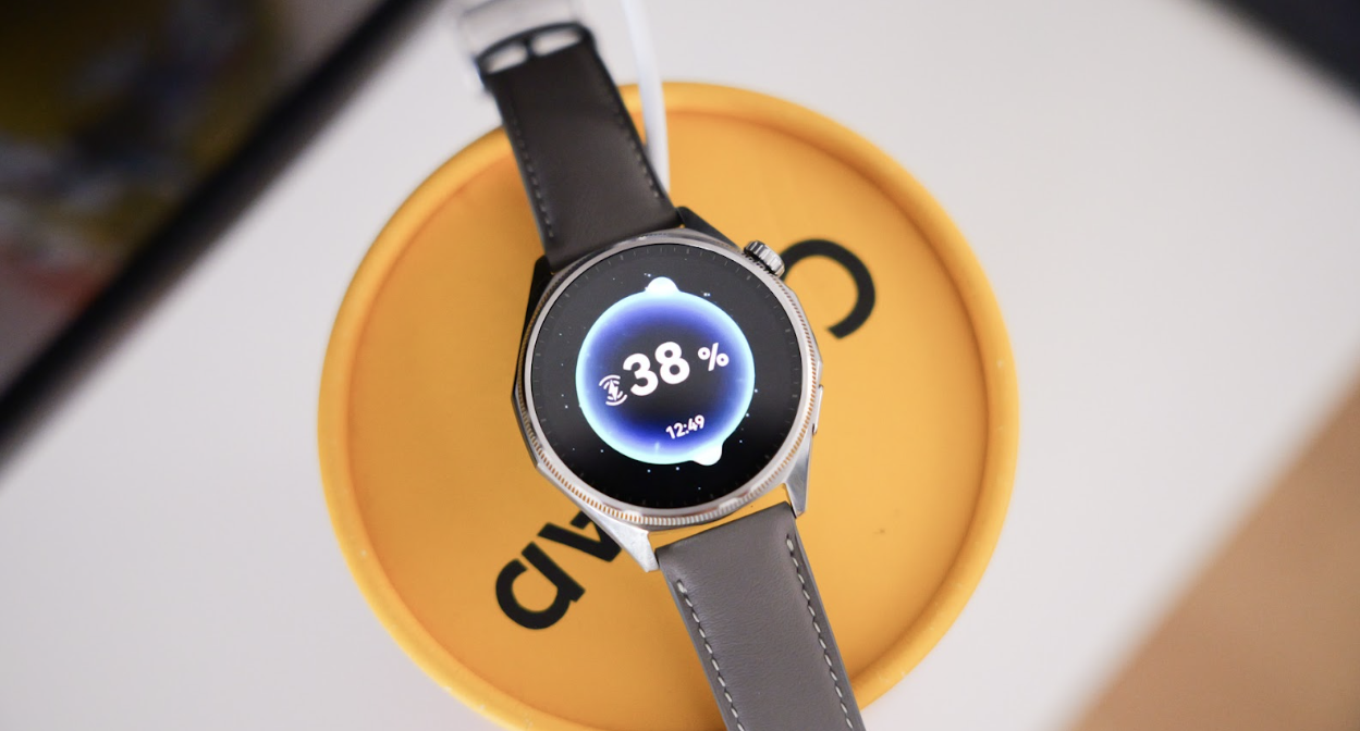Menú principal de aplicaciones del Huawei Watch GT7 con iconos circulares en cuadrícula.