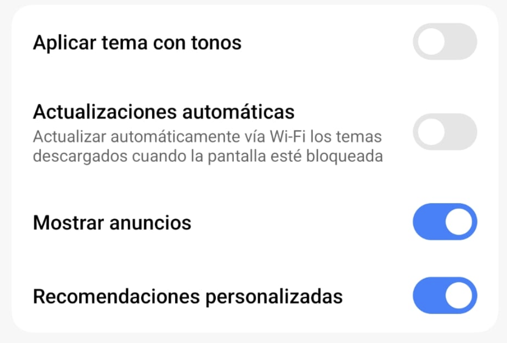 Ajustes de la aplicación Seguridad de Xiaomi con los interruptores de Mostrar anuncios y Recomendaciones personalizadas activados.