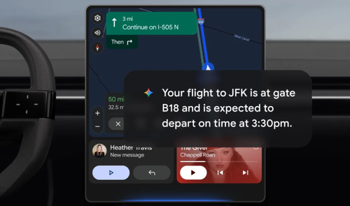 Notificación de inteligencia personal de Gemini en la pantalla de Android Auto que muestra información sobre un vuelo.