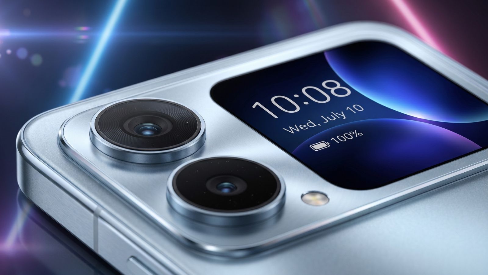 Primer plano del módulo de cámaras y la pantalla secundaria del Honor 700 Pro.