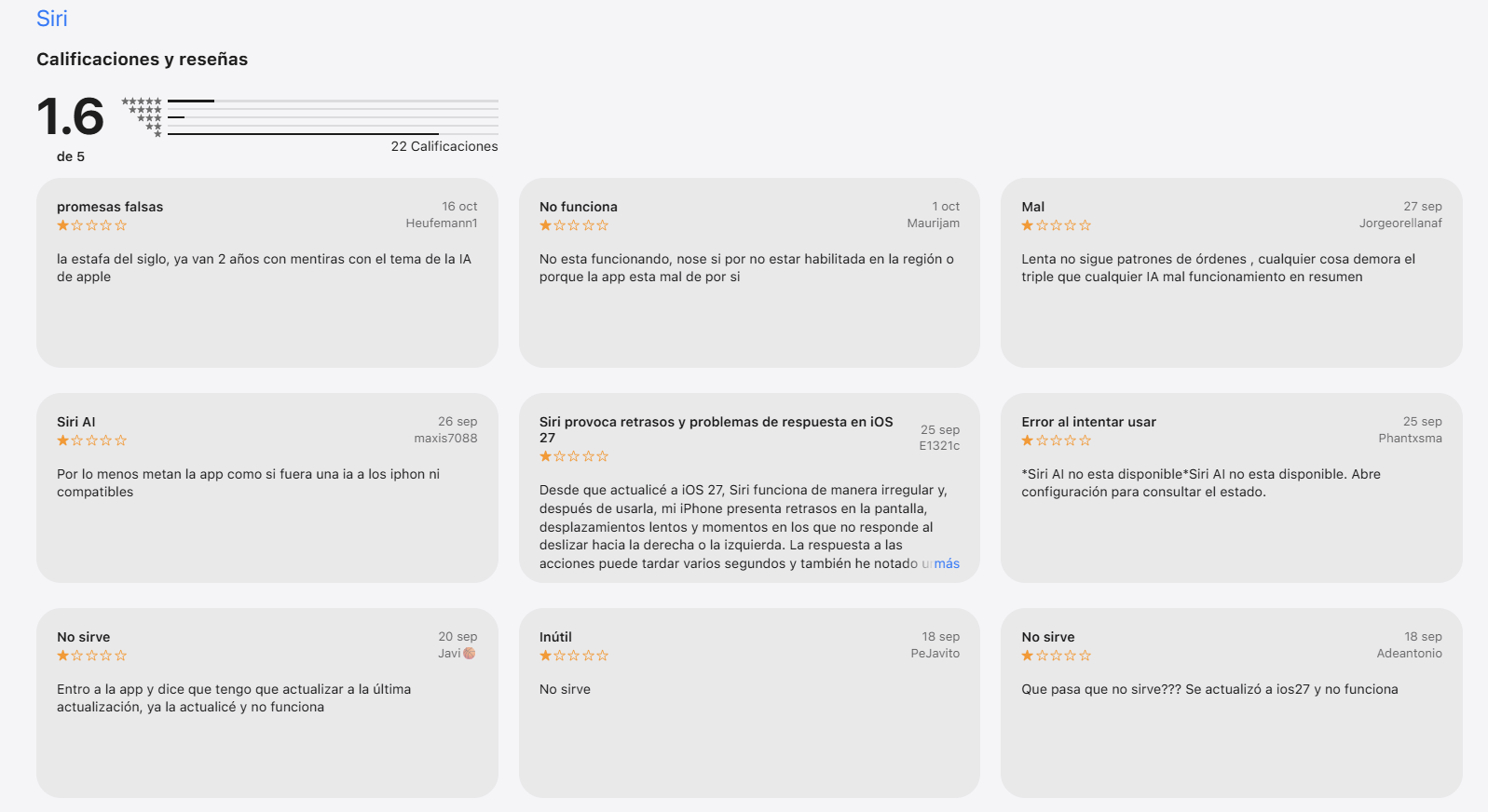 Interfaz de la App Store mostrando calificaciones y reseñas negativas del asistente Siri con una puntuación media de 1,6.