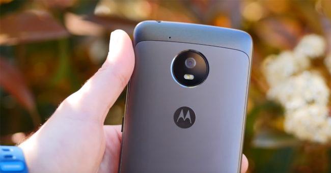 Motorola Moto G5 en color gris espacial