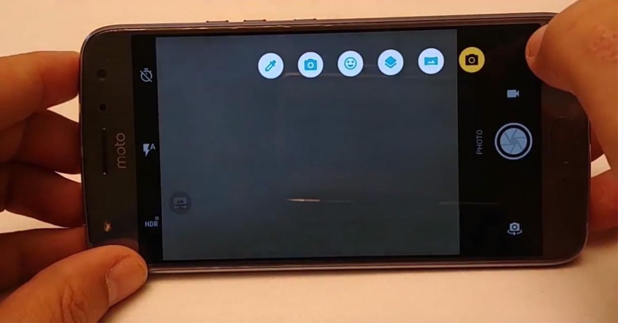 Vídeo de la toma de contacto con el Motorola Moto X4 y su doble cámara
