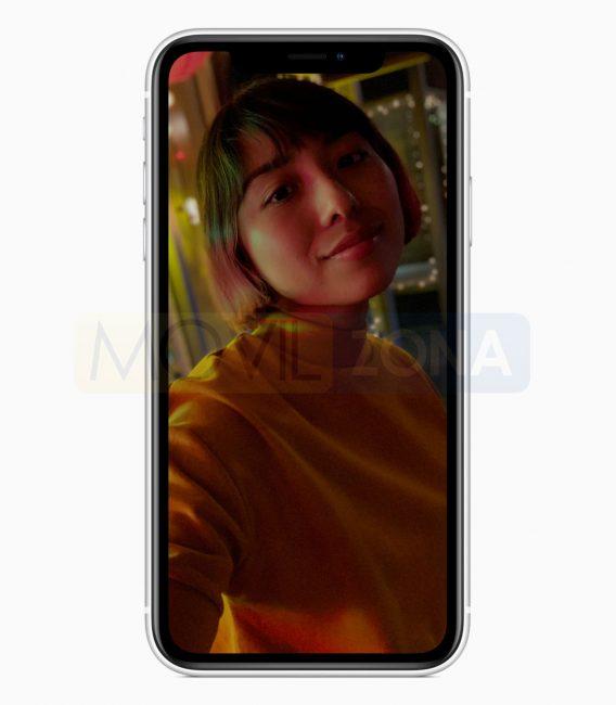 Apple iPhone XR mujer