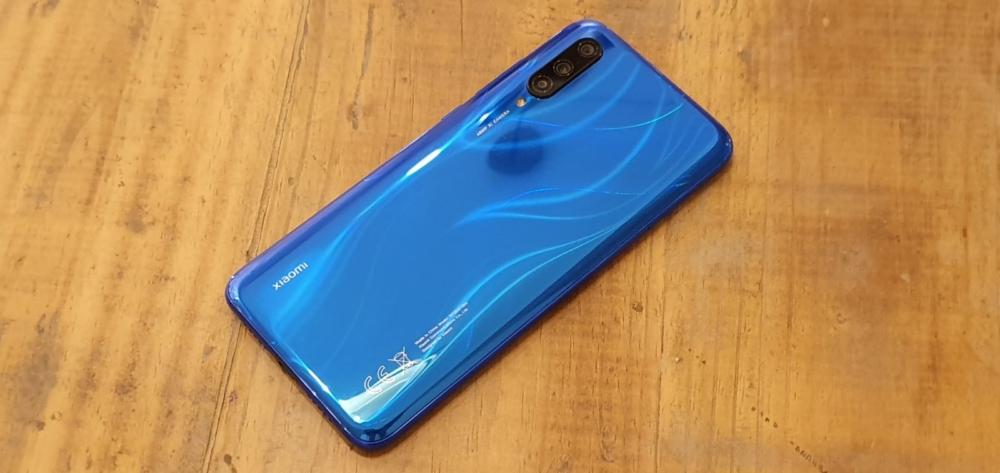 Xiaomi Mi 9 Lite azul 01