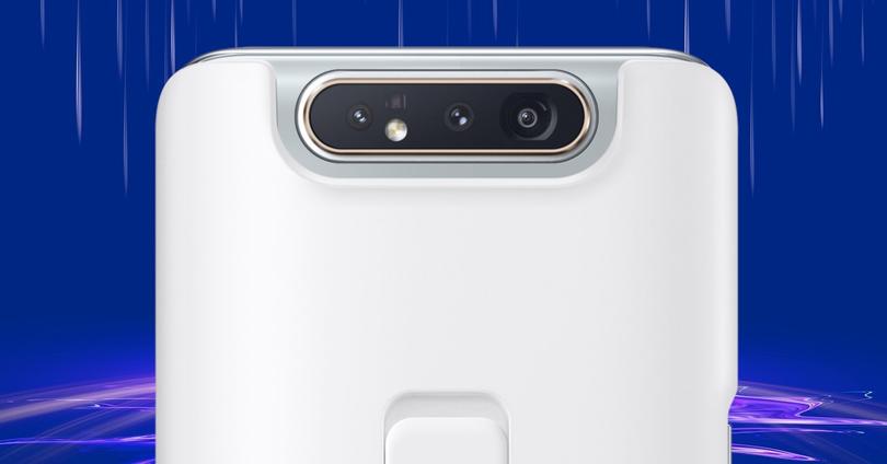 Samsung Galaxy A80 blanco y fondo espacio